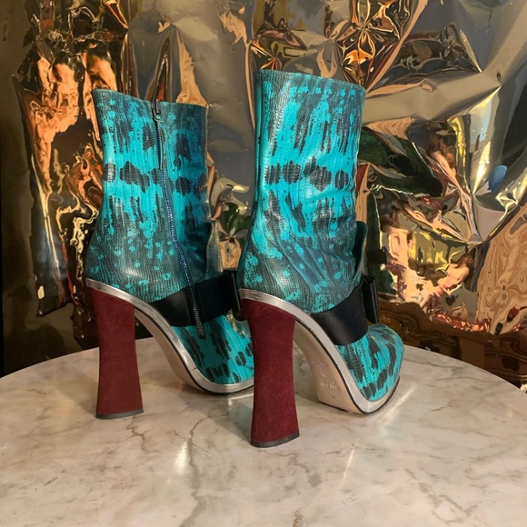 MIU MIU snakeskin and velvet platform boots - Picture 5 of 8